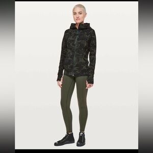 Lululemon Scuba Hoodie Light Cotton Fleece SIZE 10 Camo  Green